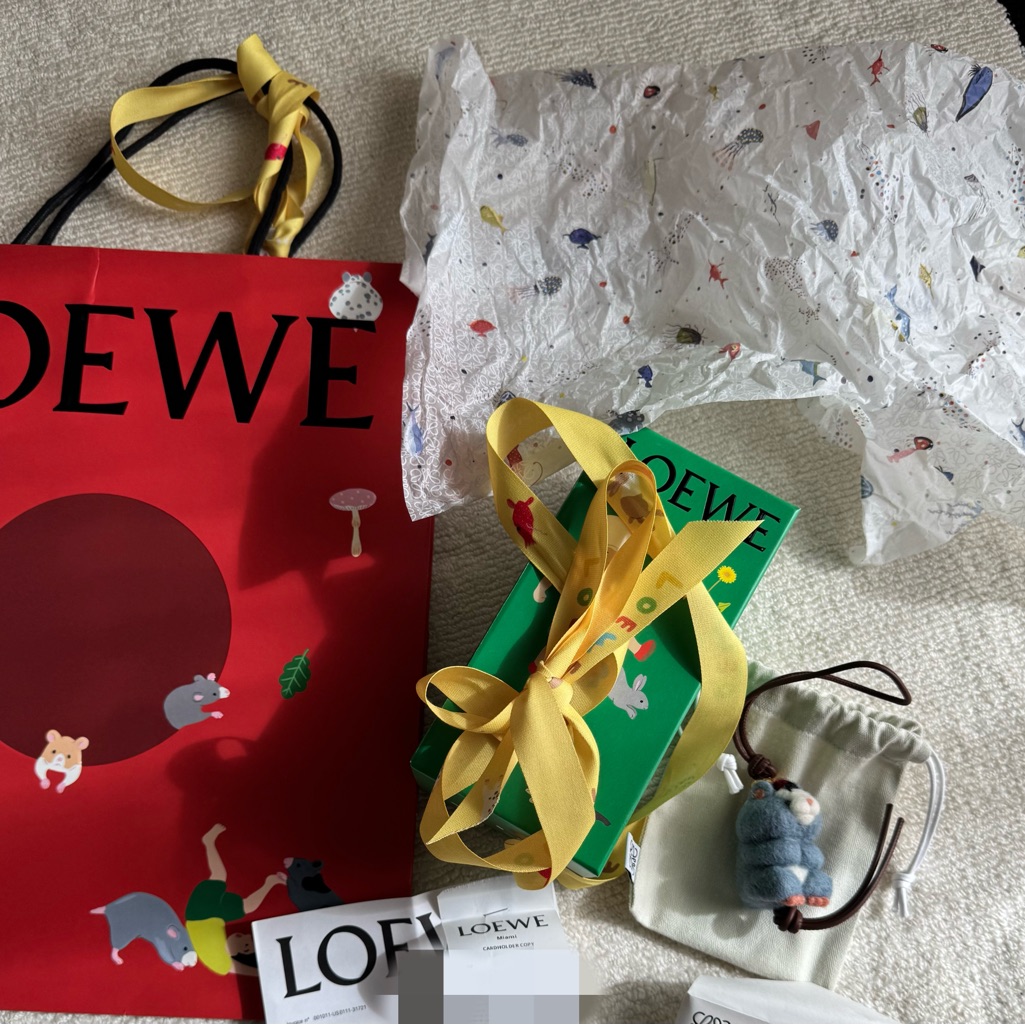 Loewe Kids Red And Yellow Accessory Set